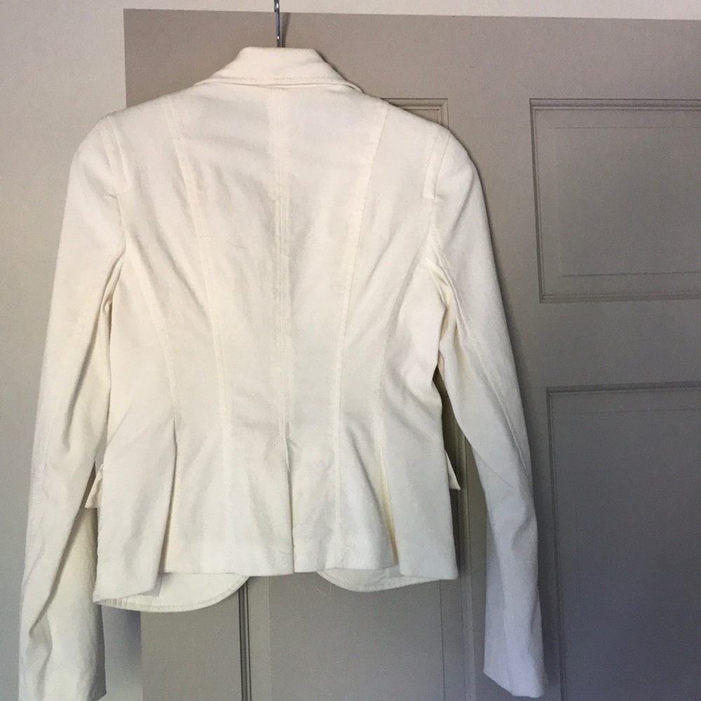 Blazer - Picture 2 of 2